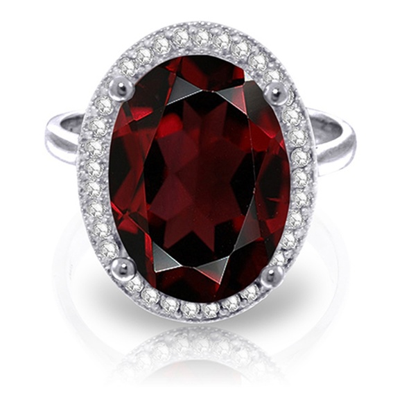 GOLD RING WITH NATURAL DIAMONDS & GARNET